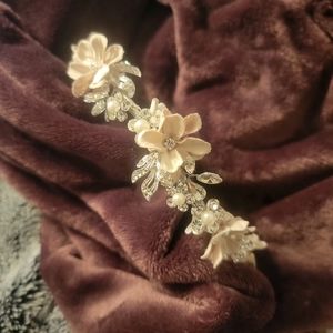 Wedding accessories